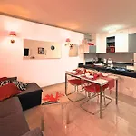 Corallo Artdesign 100 M From The Apartment *