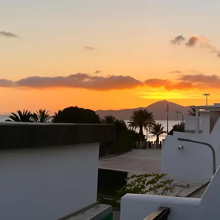 Corallo Artdesign 100 M From The Apartmán Puerto del Carmen (Lanzarote)