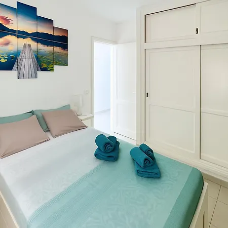 Corallo Artdesign 100 M From The Apartmán *