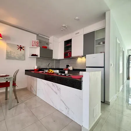 Apartament Corallo Artdesign 100 M From The *