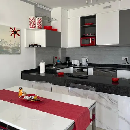 Apartament Corallo Artdesign 100 M From The *